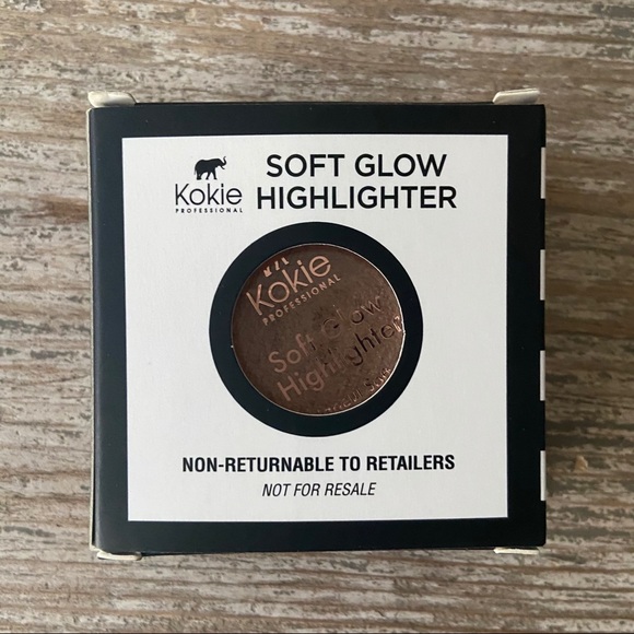 KOKIE COSMETICS Soft Glow Highlighter in Heavenly - Picture 3 of 3